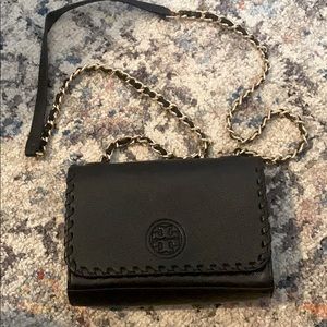 Black and Gold Tory Burch Crossbody bag